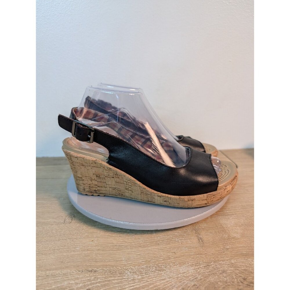 CROCS A-Leigh Black Leather Cork Wedge Slingbacks Sandals Size 8 Flaw - Picture 3 of 10